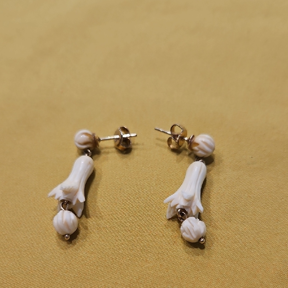 Vintage Celluloid Floral Earrings, Described as "Pikake" or Hawaiian Jasmine